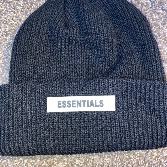 Essentials Beanie - Picture 1 of 3